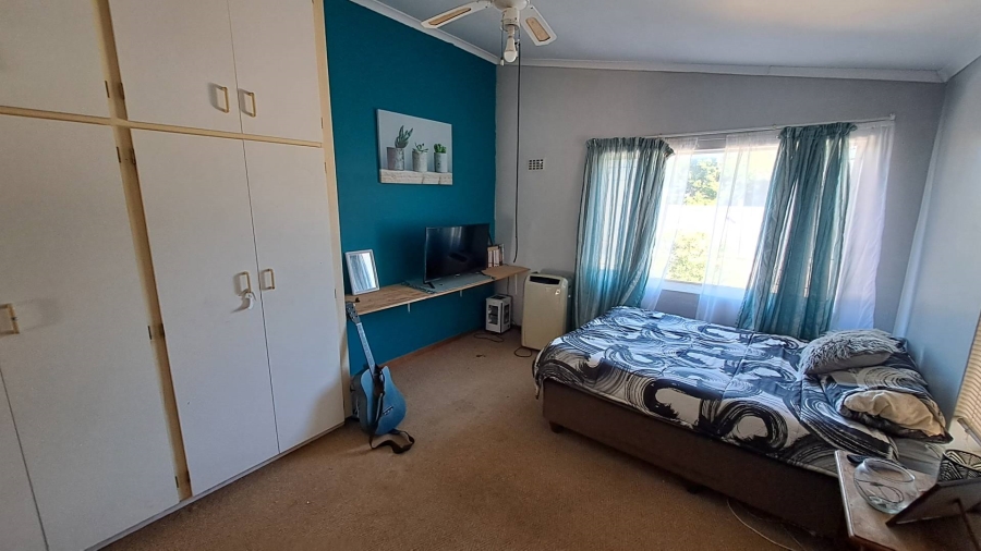 5 Bedroom Property for Sale in Amandelrug Western Cape